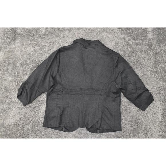 Studio by Torrid Gray Button Blazer Plus Size 2 Rayon Button 3/4 Sleeve Solid - Picture 3 of 7